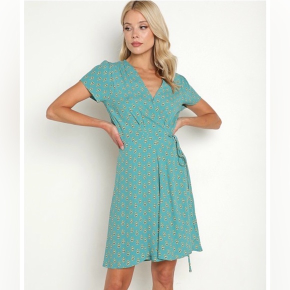Rollas Cleo Emmy Lou Wrap Dress Teal Print Size Medium/10 - Picture 1 of 16